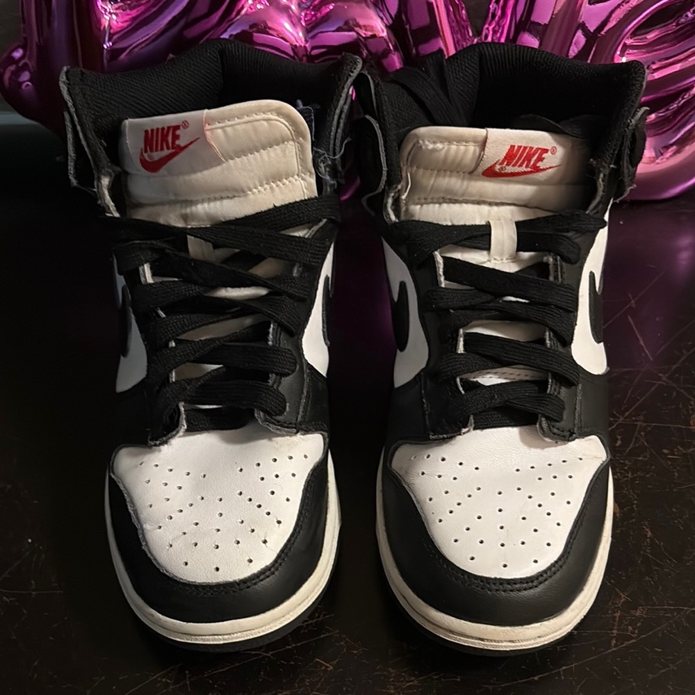 High Top Dunks Nike Black and White Sneakers